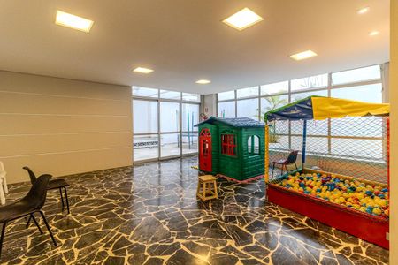 Apartamento para alugar com 220m², 4 quartos e 2 vagasBrinquedoteca