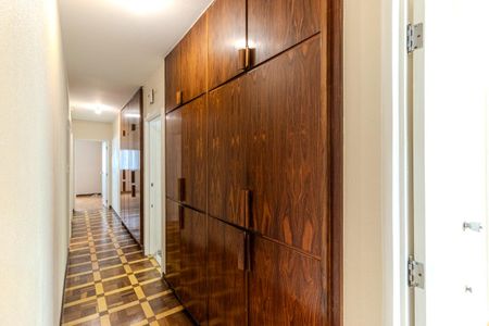 Apartamento para alugar com 220m², 4 quartos e 2 vagasCorredor