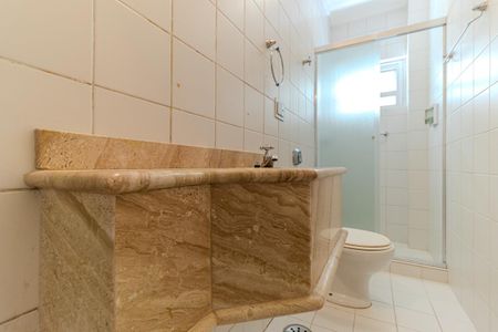 Apartamento para alugar com 220m², 4 quartos e 2 vagasBanheiro 2