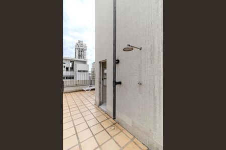 Apartamento para alugar com 220m², 4 quartos e 2 vagasDucha