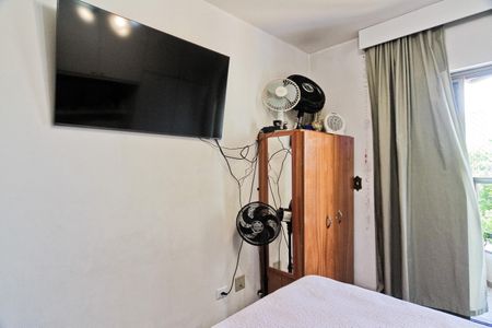 Apartamento à venda com 106m², 2 quartos e 2 vagas Apartamento à venda com 106m², 2 quartos e 2 vagasSuíte
