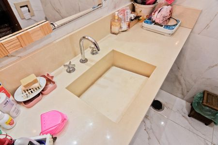 Apartamento à venda com 106m², 2 quartos e 2 vagas Apartamento à venda com 106m², 2 quartos e 2 vagasBanheiro da Suíte