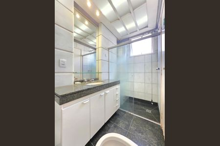 Apartamento à venda com 137m², 4 quartos e 2 vagasBanheiro da Suíte 