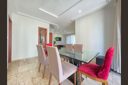 Sala  de apartamento para alugar com 4 quartos, 137m² em Lourdes, Belo Horizonte