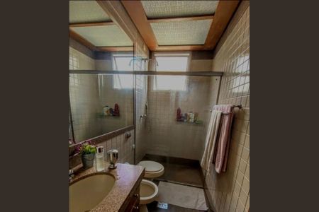 Apartamento à venda com 137m², 4 quartos e 2 vagasBanheiro Social 