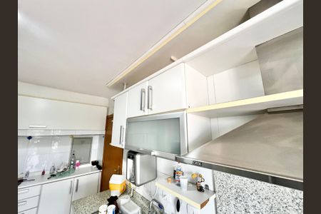 Apartamento à venda com 85m², 2 quartos e 2 vagasCozinha