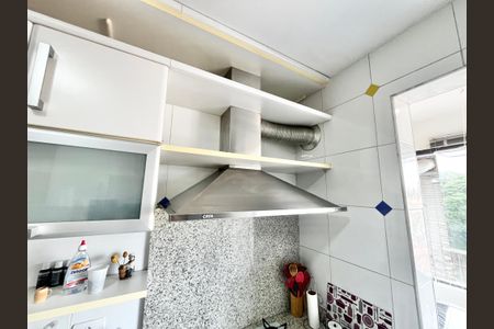 Apartamento à venda com 85m², 2 quartos e 2 vagasCozinha