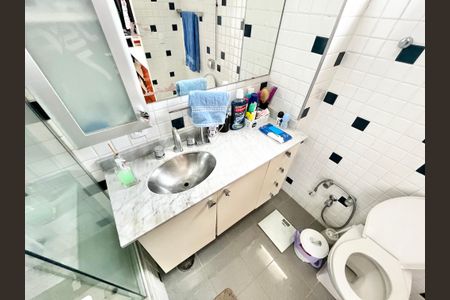 Apartamento à venda com 85m², 2 quartos e 2 vagasBanheiro da Suíte 2