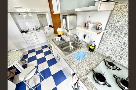Apartamento à venda com 85m², 2 quartos e 2 vagasCozinha