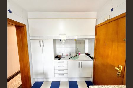 Apartamento à venda com 85m², 2 quartos e 2 vagasCozinha