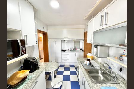 Apartamento à venda com 85m², 2 quartos e 2 vagasCozinha