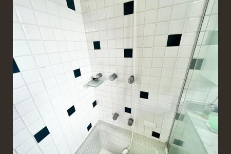 Apartamento à venda com 85m², 2 quartos e 2 vagasBanheiro da Suíte 2