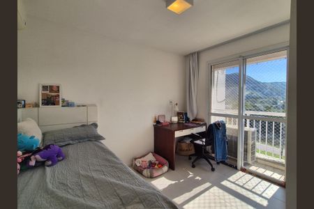 Apartamento para alugar com 149m², 3 quartos e 1 vaga Apartamento para alugar com 149m², 3 quartos e 1 vagaQuarto