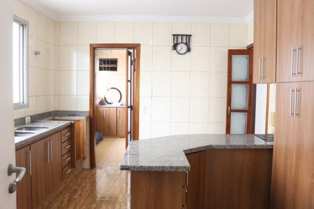 Apartamento à venda com 181m², 4 quartos e 3 vagasCozinha