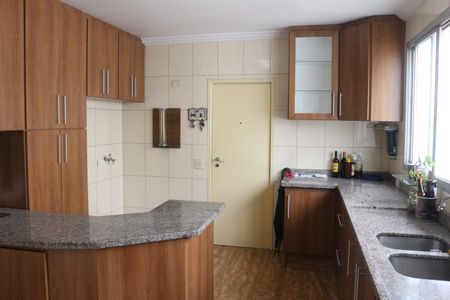 Apartamento à venda com 181m², 4 quartos e 3 vagasCozinha