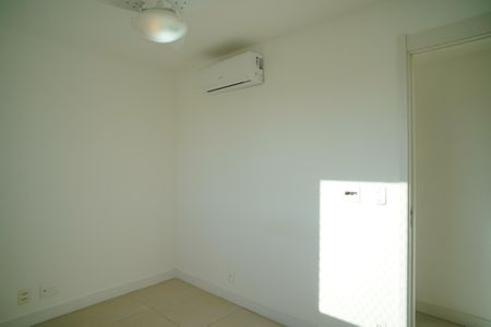 Apartamento à venda com 100m², 3 quartos e 2 vagas Apartamento à venda com 100m², 3 quartos e 2 vagasQuarto 2