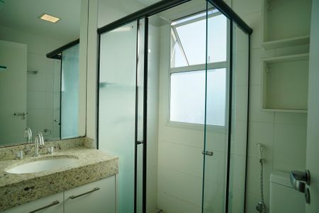 Apartamento à venda com 100m², 3 quartos e 2 vagas Apartamento à venda com 100m², 3 quartos e 2 vagasBanheiro do Quarto 3