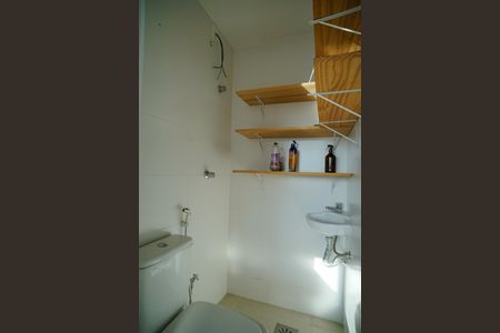 Apartamento à venda com 100m², 3 quartos e 2 vagas Apartamento à venda com 100m², 3 quartos e 2 vagasBanheiro de