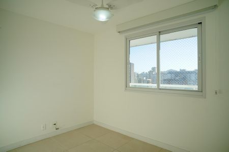 Apartamento à venda com 100m², 3 quartos e 2 vagas Apartamento à venda com 100m², 3 quartos e 2 vagasQuarto 1