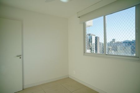 Apartamento à venda com 100m², 3 quartos e 2 vagas Apartamento à venda com 100m², 3 quartos e 2 vagasQuarto 2