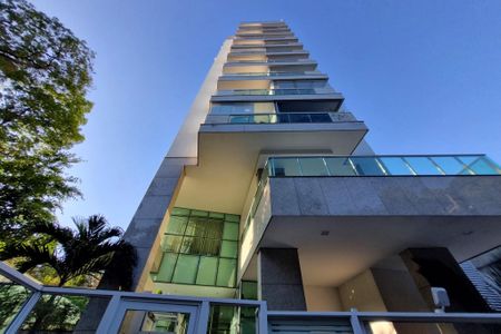 Apartamento à venda com 100m², 3 quartos e 2 vagas Apartamento à venda com 100m², 3 quartos e 2 vagasFachada