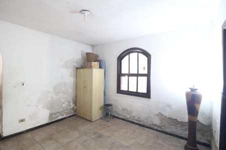 Casa à venda com 4 quartos, 350m² em Vila Sao Pedro, São Paulo