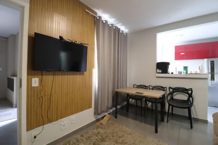 Sala de apartamento para alugar com 2 quartos, 50m² em Shopping Park, Uberlândia