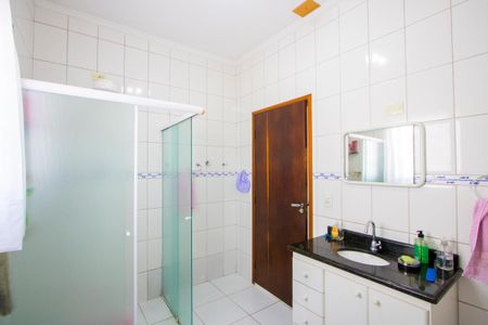 Casa à venda com 312m², 3 quartos e 4 vagas Casa à venda com 312m², 3 quartos e 4 vagasBanheiro