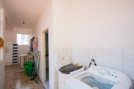 Casa à venda com 312m², 3 quartos e 4 vagas Casa à venda com 312m², 3 quartos e 4 vagasÁrea de serviço