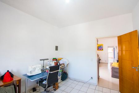 Casa à venda com 312m², 3 quartos e 4 vagas Casa à venda com 312m², 3 quartos e 4 vagasQuarto 2