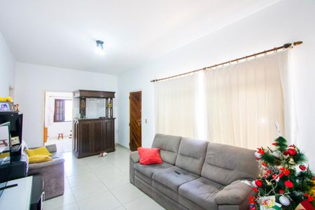 Casa à venda com 312m², 3 quartos e 4 vagas Casa à venda com 312m², 3 quartos e 4 vagasSala