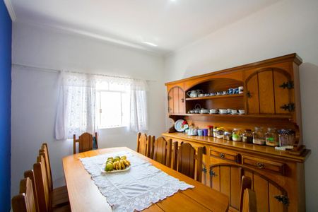 Casa à venda com 312m², 3 quartos e 4 vagas Casa à venda com 312m², 3 quartos e 4 vagasCopa