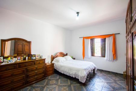 Casa à venda com 312m², 3 quartos e 4 vagas Casa à venda com 312m², 3 quartos e 4 vagasQuarto 3