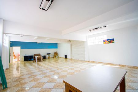 Casa à venda com 312m², 3 quartos e 4 vagas Casa à venda com 312m², 3 quartos e 4 vagasSalão de festas