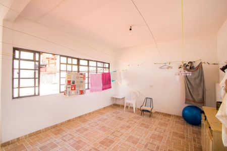 Casa à venda com 312m², 3 quartos e 4 vagas Casa à venda com 312m², 3 quartos e 4 vagasÁrea de serviço