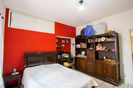 Casa à venda com 312m², 3 quartos e 4 vagas Casa à venda com 312m², 3 quartos e 4 vagasQuarto 1