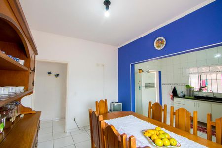 Casa à venda com 312m², 3 quartos e 4 vagas Casa à venda com 312m², 3 quartos e 4 vagasCopa