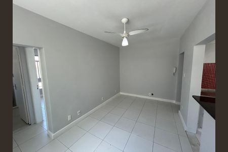 Apartamento para alugar com 45m², 1 quarto e 1 vagaSala