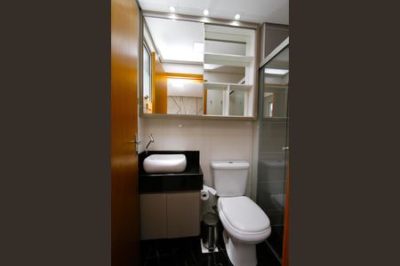 Apartamento para alugar com 57m², 2 quartos e 2 vagasBanheiro do Quarto 2