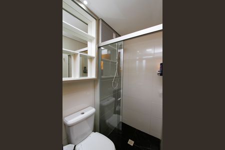 Apartamento para alugar com 57m², 2 quartos e 2 vagasBanheiro do Quarto 2