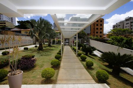 Apartamento para alugar com 57m², 2 quartos e 2 vagasEntrada