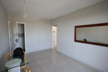 Sala de apartamento para alugar com 2 quartos, 60m² em Jacarepaguá, Rio de Janeiro