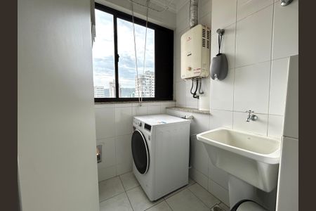Apartamento para alugar com 95m², 3 quartos e 1 vagaÁrea de Serviço