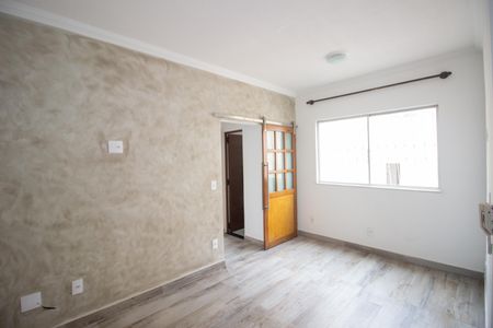 Sala de apartamento para alugar com 2 quartos, 41m² em Parque das Acácias, Contagem