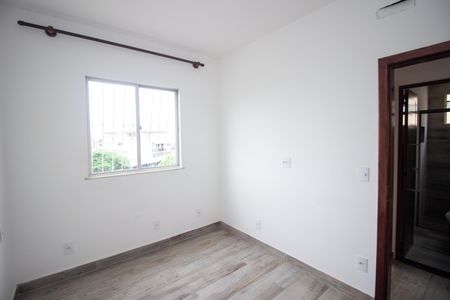 Quarto 1 de apartamento para alugar com 2 quartos, 41m² em Parque das Acácias, Contagem