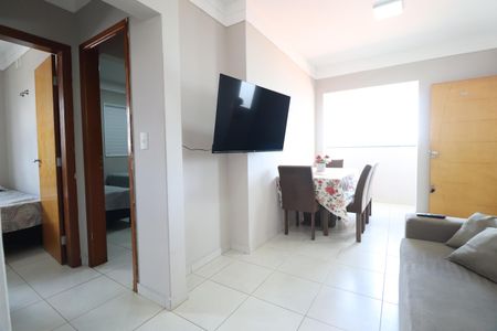 Apartamento para alugar com 2 quartos, 55m² em Santa Mônica, Uberlândia