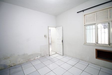 Quarto 2 de casa para alugar com 2 quartos, 60m² em Penha, Rio de Janeiro