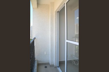 Apartamento à venda com 37m², 2 quartos e sem vagaVaranda