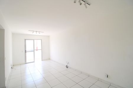 Sala de apartamento para alugar com 3 quartos, 74m² em Campininha, São Paulo
