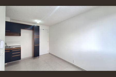 Sala de apartamento para alugar com 2 quartos, 34m² em Parque Industrial Tomas Edson, São Paulo